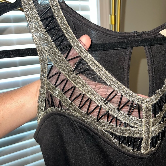 Black and Gold Dress - Picture 4 of 6